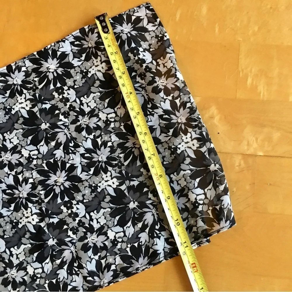 Floral, Lightweight, Semi-Sheer Scarf, Black, White